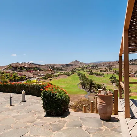 Villa Villa Vista Salobre Luxury Retreat In Gran Canaria Private Outdoor Heatable Pool Bbq Facilities Shaded Outdoor Dining Area Salobre Golf, Las Palmas de Gran Canaria