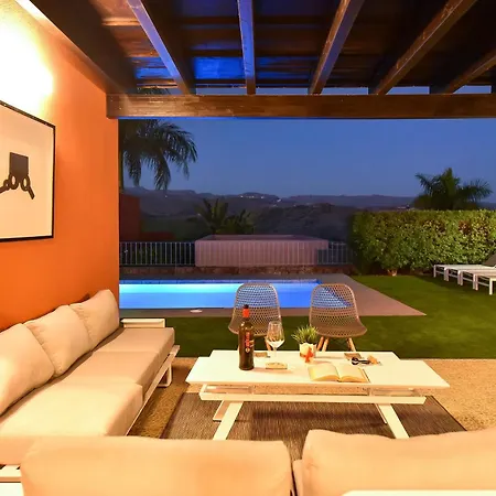 Villa Villa Vista Salobre Luxury Retreat In Gran Canaria Private Outdoor Heatable Pool Bbq Facilities Shaded Outdoor Dining Area Salobre Golf,